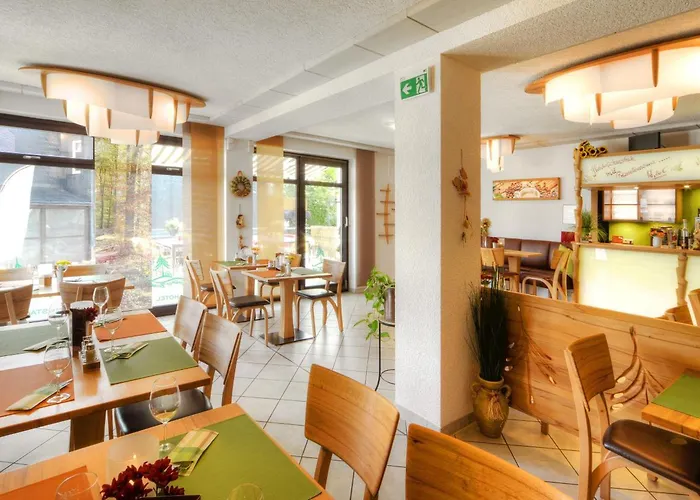 Rennsteighotel Gruener Baum Отель 3*