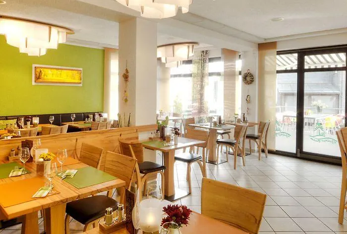 Otel Rennsteighotel Gruener Baum Schmiedefeld am Rennsteig